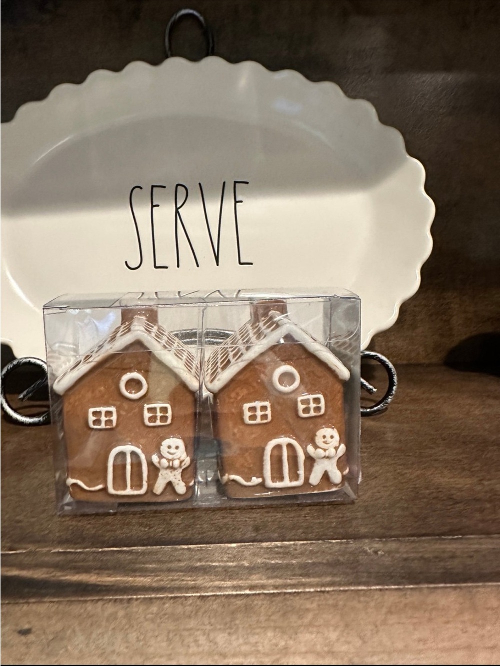 Gingerbread House Place Card Holder Set